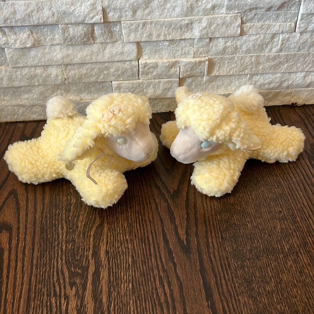 Set of 2 Musical lambs